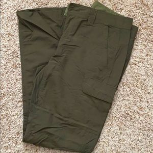 Eddie Bauer rip stop hiking pants 32x32